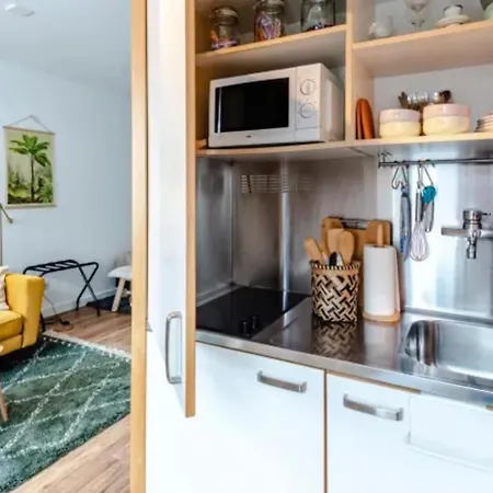 Boutique At The Apartment *