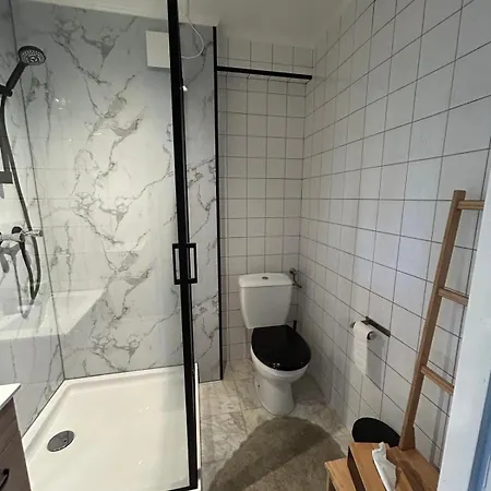 Boutique At The Apartment *